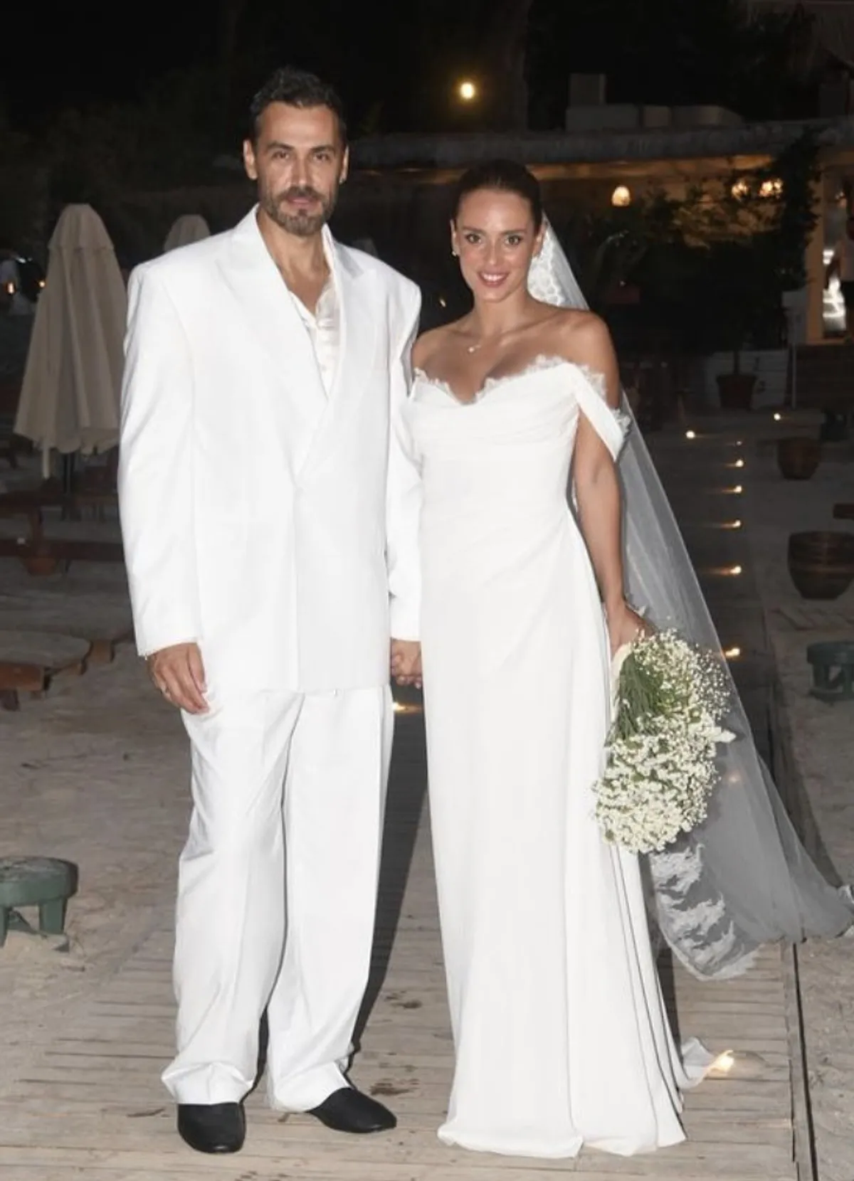 Bestemsu Özdemir'in annelik sevinci! Bebeğiyle ilk kare geldi