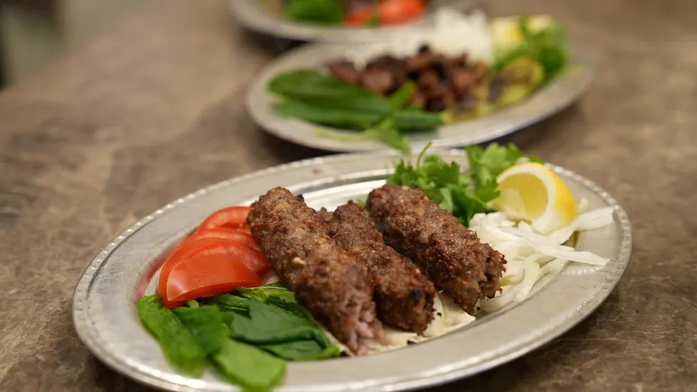 sanliurfa-kultur-yolunda-lezzet-noktalari-esnafi-costurdu-1777372491946.jpeg Şanlıurfa Kültür Yolu’nda lezzet noktaları esnafı coşturdu - 1