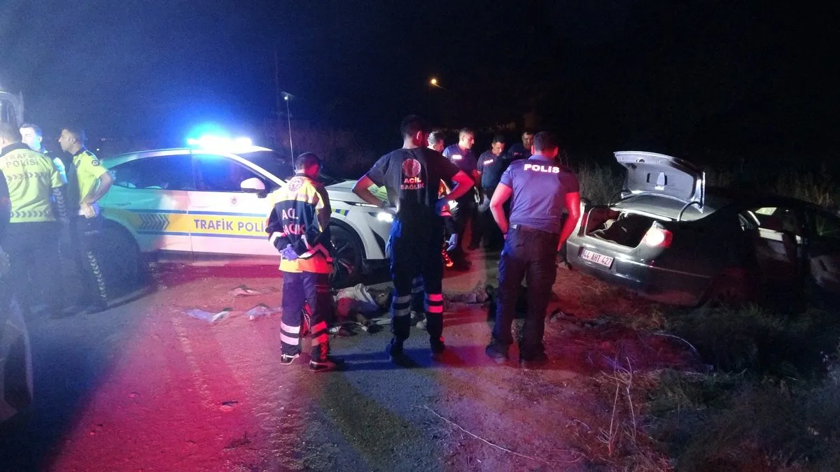 Dur ihtarına uymayan araç kaza yaptı! 4 kişi yaralandı