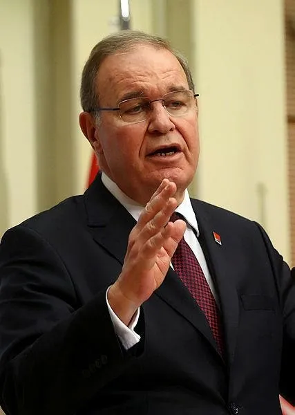 chpde-6-7-ekim-olaylarinin-eli-kanli-faili-selahattin-demirtas-ve-hdpyi-aklama-cabalari-tuncay-ozkandan-sonra-1647877827330.jpeg HDP'nin 'sözcüsü' CHP'den Selahattin Demirtaş'ı aklama çabaları! Tuncay Özkan'dan sonra Faik Öztrak - 2