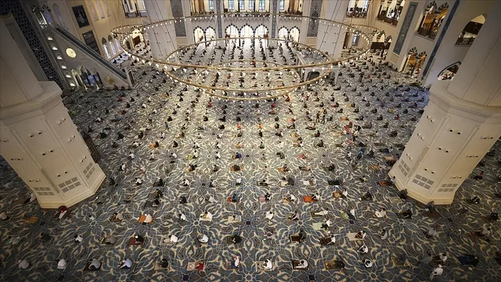 İL İL KURBAN BAYRAMI NAMAZ SAATLERİ 2023 | 28 Haziran 2023 Diyanet namaz vakitleri! Bayram namazı saat kaçta kılınacak? İstanbul, İzmir, Ankara...