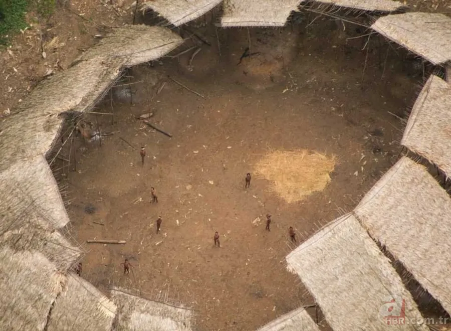 26 yıl kimseyle konuşmayan Çukur Adam öldü! Dış dünyayla teması olmayan kabilenin son üyesiydi 16