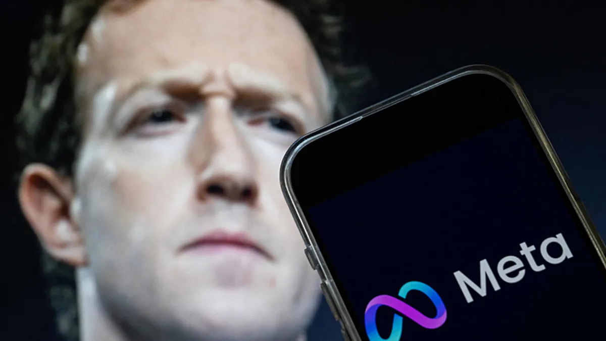 Whatsapp mesajlarıyla ilgili Mark Zuckerberg'den itiraf: Tüm konuşmalar görülebilir