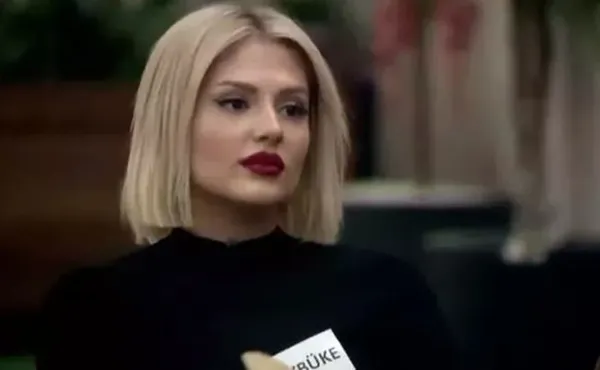 Kısmetse Olur Aybüke kimdir, kaç yaşında? Kısmetse Olur Aşkın Gücü Aybüke Çangal hangi üniversitede okuyor?