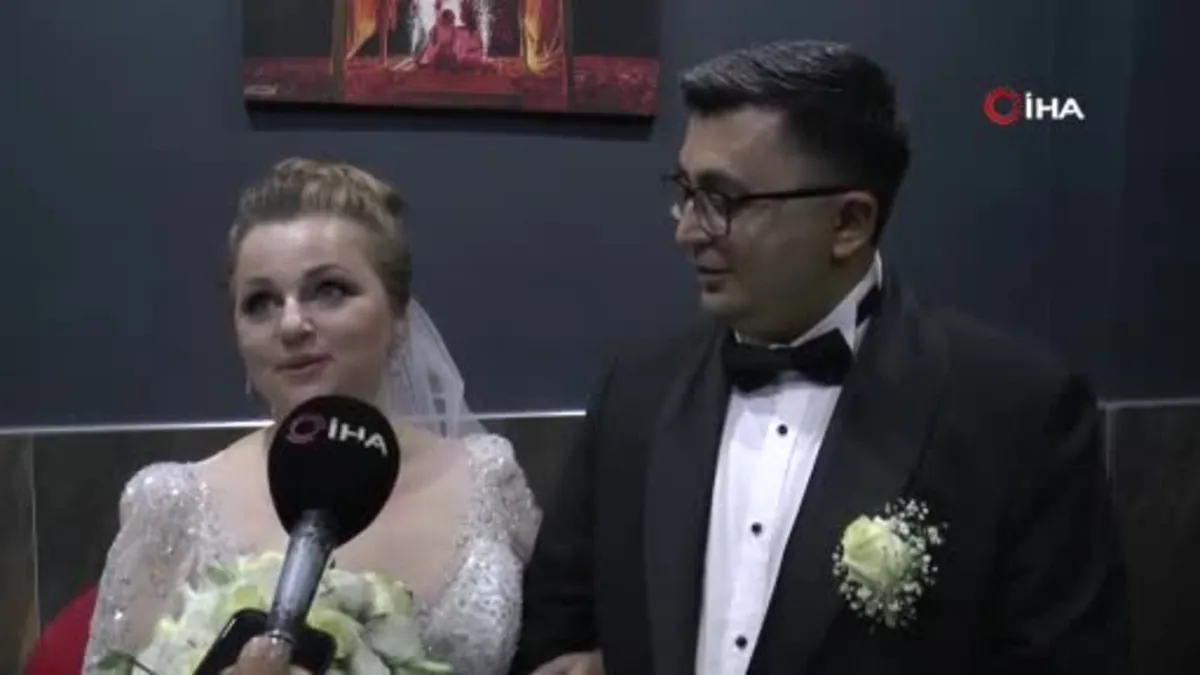 Salgın ve savaşlardan dolayı 6 yıl sonra evlenebildiler