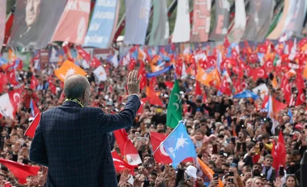 baskan-erdogandan-yerel-secim-mesaji-tum-vatandaslarima-sesleniyorum-alternatifsiz-degilsiniz-1708274591453.jpeg Başkan Erdoğan’dan CHP seçmenine çağrı: "Umutsuzluğa düşmeyin alternatifsiz değilsiniz" - 1