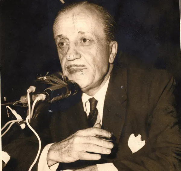 fikir-ve-aksiyon-adami-necip-fazil-kisakurek-vefatinin-40-yil-donumunde-aniliyor-1685012045498.jpg Fikir ve aksiyon adamı: Necip Fazıl Kısakürek! Vefatının 40. yıl dönümünde anılıyor