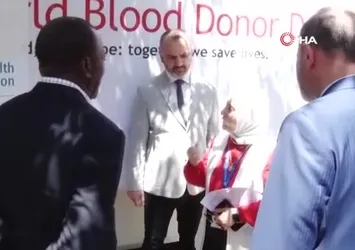 Ankara'da DSÖ'den Türk Kızılay'a kan bağışı