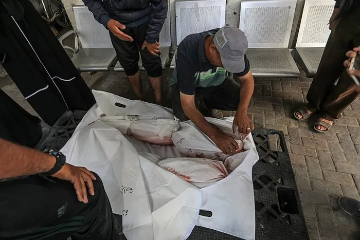 Katil İsrail kana doymuyor! Terör devleti Nusayrat Kampı’nı vurdu: Ölü ve yaralılar var