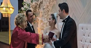Nikah memuru kızının nikahını kıydı