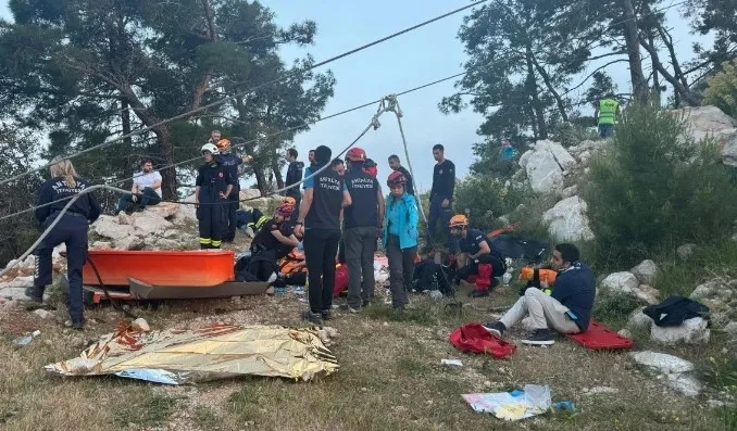 antalyadaki-teleferik-faciasinda-gelisme-mahkeme-chpli-baskan-kocagoz-icin-karari-verdi-1718120545250.jpg Antalya'daki teleferik faciasında gelişme! Mahkeme CHP'li başkan Kocagöz için kararı verdi - 1