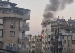 Diyarbakır’da çatı katında yangın paniği