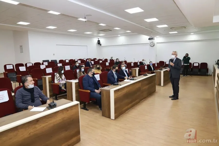 İşte CHP'li Hatay Büyükşehir Belediye Başkanı Lütfü Savaş'ın 9 yıllık karnesi! Fay hattı üzerinde kurulan şehrin kentsel dönüşümünü durdurdu 15