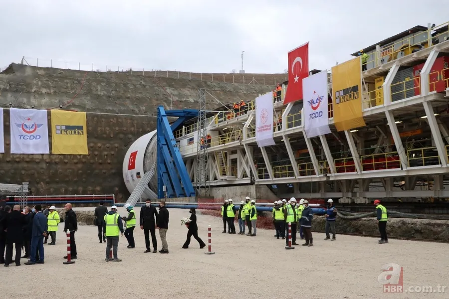 Ulaştırma ve Altyapı Bakanı Adil Karaismailoğlu İzmir-Afyonkarahisar-Ankara YHT tünel kazı başlangıç törenine katıldı 16