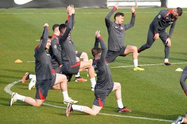 a-milli-takim-macaristan-ve-avusturya-maclarinin-hazirliklarini-surdurdu-1710861025354.jpg A Milli Takım Macaristan ve Avusturya maçlarının hazırlıklarını sürdürdü