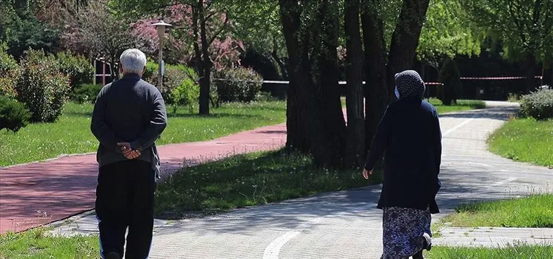 Sivas'ta 65 yaş üstündekilere getirilen "sokağa çıkma kısıtlaması" ertelendi
