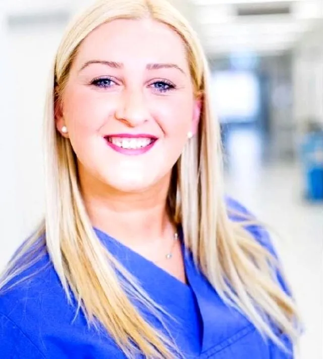 Almanya’da koronavirüs hastalarına bakan Türk hemşireden hayat kurtaracak uyarı