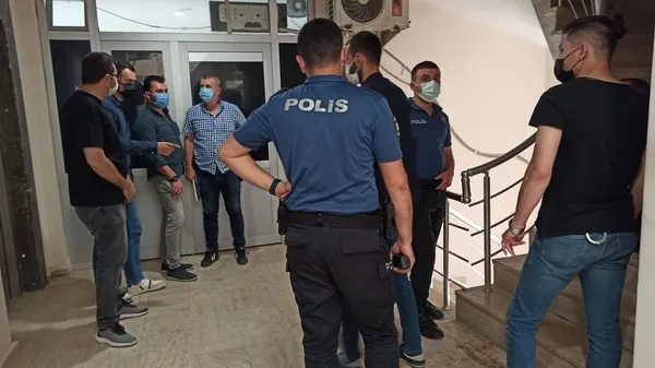 Zabıta memuru dinlenme odasında göğsünden vurulmuş halde ölü bulundu - 5
