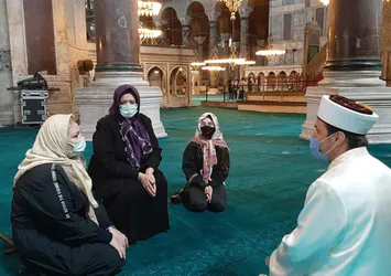 82 yaşında Müslüman oldu! Söylediği sözler ders niteliğinde