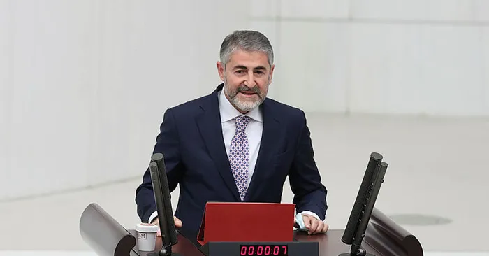 Son dakika: Hazine ve Maliye Bakanlığında devir teslim! Nureddin Nebati görevi devraldı