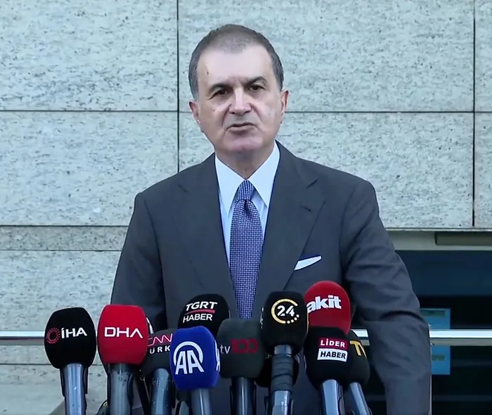 baskan-erdogan-ozgur-ozel-gorusmesi-sonrasi-ak-parti-sozcusu-celikten-flas-aciklamalar-chpden-de-olumlu-karsil-1718131883069.jpg Başkan Erdoğan - Özgür Özel görüşmesi sonrası AK Parti Sözcüsü Çelik'ten flaş açıklamalar | CHP'den de 'olumlu' karşılık - 9