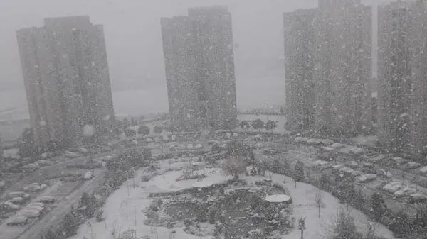 istanbul beylikduzu nde son dakika hava durumu gelismesi kar yagisi basladi