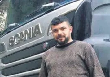 Ağabeyi ve dört yeğenini öldürdü