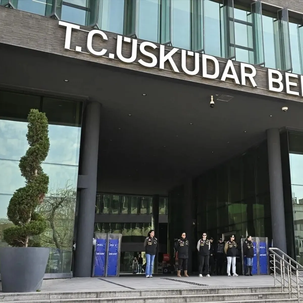 Üsküdar Belediyesi'ndeki başkan vekilliği seçimi ertelendi! Sandık 8 Eylül'de kurulacak
