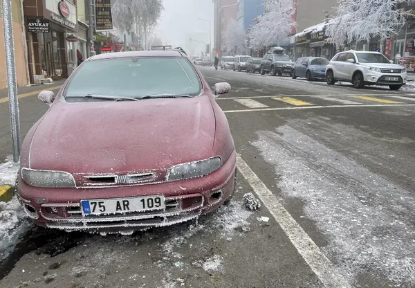 1638690086283.jpg Meteoroloji'den son dakika hava durumu uyarısı! Kar ve kuvvetli yağış geliyor | Sıcaklık sıfırın altına indi | 5 Aralık İstanbul, İzmir, Ankara hava durumu - 1