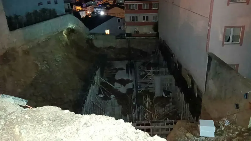 Son dakika | Gebze'de korkutan gece! 5 katlı bina tahliye edildi