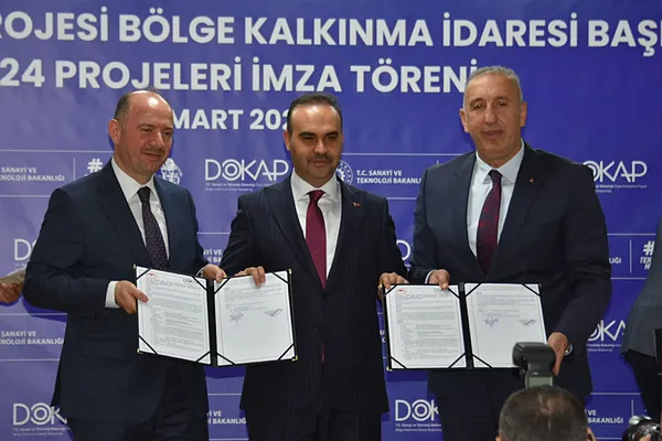 Savunma Sanayii’nde devrim! Bakan Kacır açıkladı: 30’dan fazla ülkeyi Türkiye’nin SİHA ve İHA’ları koruyor