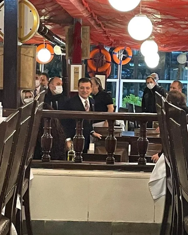 İstanbul karda esir olurken CHP’den akıllara ziyan paylaşım! İBB’nin yetersizliğini görüp İmamoğlu’na teşekkür etti