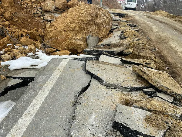 yeni-deprem-hangi-bolgede-bekleniyor-o-faylar-tetiklendi-kahramanmaras-depremi-icin-uyaran-uzman-a-haberde-aci-1677271913063.jpg Yeni deprem hangi bölgede bekleniyor? O faylar tetiklendi! Kahramanmaraş depremi için uyaran Alican Kop A Haber'de açıkladı - 3