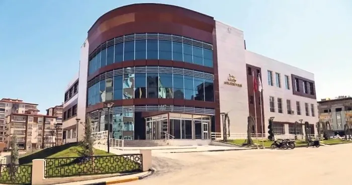 1772083308772.jpeg CHP'li Nizip Belediye Başkanı’ndan "sülale boyu" atama: 7 akrabasını müdür yaptı - 1