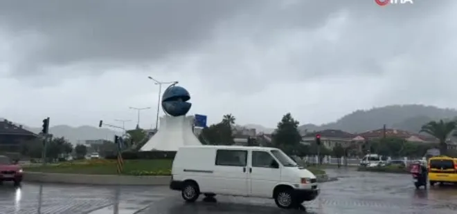 Muğla Marmaris’te sağanak yağışlar devam ediyor