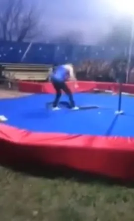 Dev piton gösteri yapan adamı seyircilerin gözü önünde boğdu! O anlar böyle görüntülendi 4