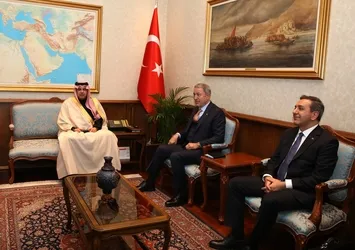 Son dakika: Milli Savunma Bakanı Hulusi Akar Suudi mevkidaşı Talal Bin Abdullah Alotaibi'yi kabul etti