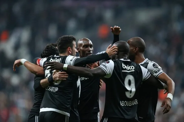 Beşiktaş - Adanaspor karşılaşmasından kareler