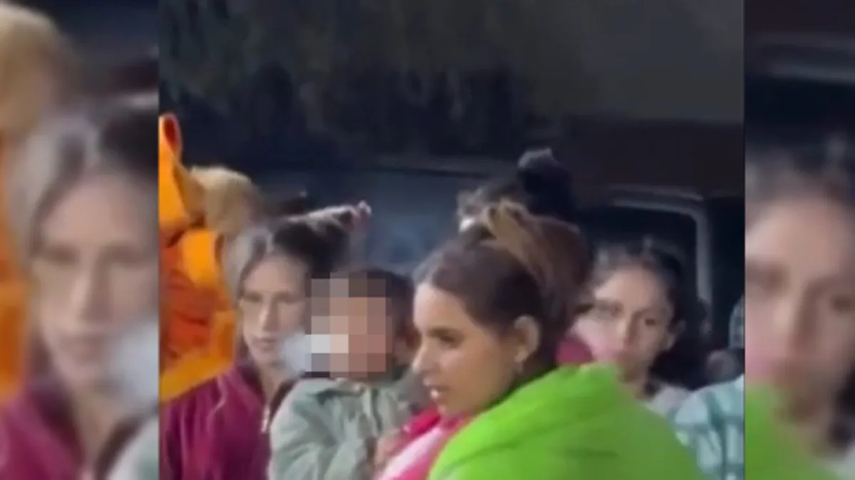 Eskişehir'de düğünde skandal görüntüler! Küçük çocuk sigara içti | "Boş bulunup eline almış"