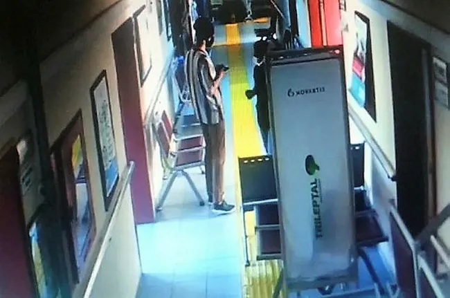 Kocaeli'de sağlık ocağından koronavirüs aşıları çalındı - 4