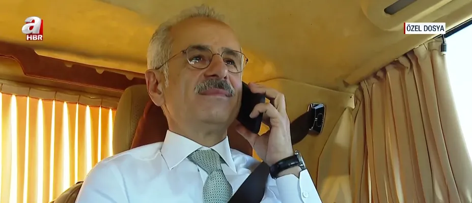 bakan-uraloglunun-15-saati-asan-mesaisine-a-haber-eslik-etti-sakaryadan-istanbula-uzanan-yogun-program-1786190150935.png foto:ahaber.com.tr