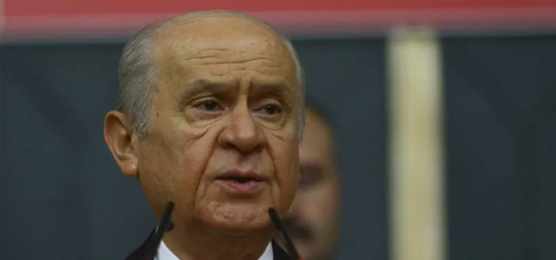 Devlet Bahçeli, Ozan Arif’i mahkemeye verdi