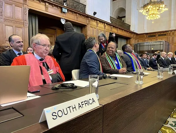 Lahey’de tarihi gün! Katil İsrail ilk kez soykırımla yargılanacak! Mahkemeden ihtiyati tedbir kararı