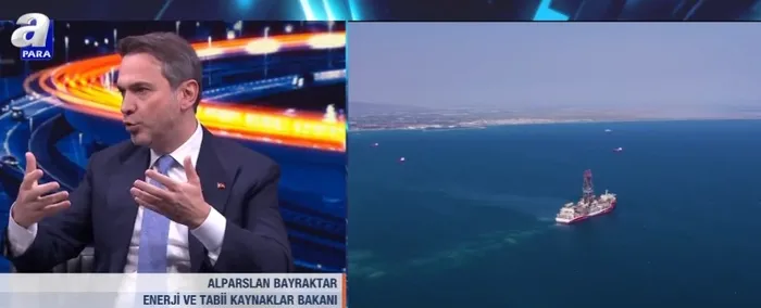 bakan-bayraktardan-a-parada-tam-bagimsizlik-mesaji-hedef-2053-vizyonu-1769011544463.jpg Bakan Bayraktar'dan A Para'da tam bağımsızlık mesajı: Hedef 2053 vizyonu