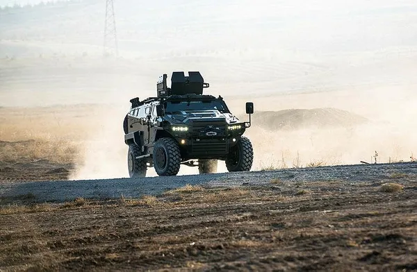 yerli-ve-milli-silahlar-idefte-gorucuye-cikiyor-savunmanin-gozdeleri-gosteriye-hazir-1690264901904.jpeg Yerli ve milli silahlar IDEF'te görücüye çıkıyor! Savunmanın gözdeleri gösteriye hazır - 4