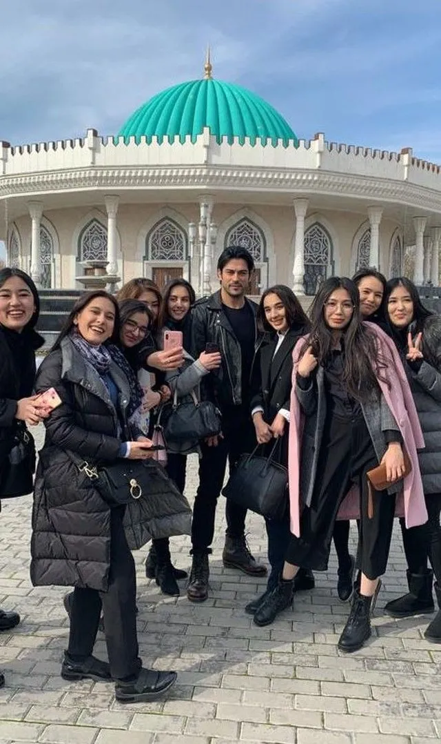 Burak Özçivit Diriliş Osman öncesi tarih turu yaptı - 3