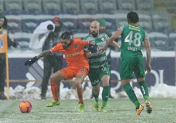 Başakşehir, Bursaspor'u 3-0 yendi