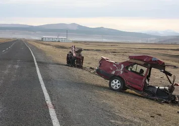 Ardahan'da trafik kazası: 8 yaralı