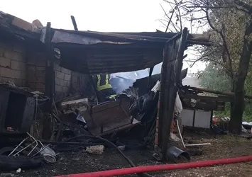 Karaman'da depo yangını korkuttu! Alevler kontrol altına alındı