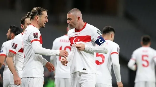 Türkiye İtalya maçı canlı izleme yolları! EURO 2020 Türkiye İtalya maçı TRT 1 ile canlı yayın izle ekranı...